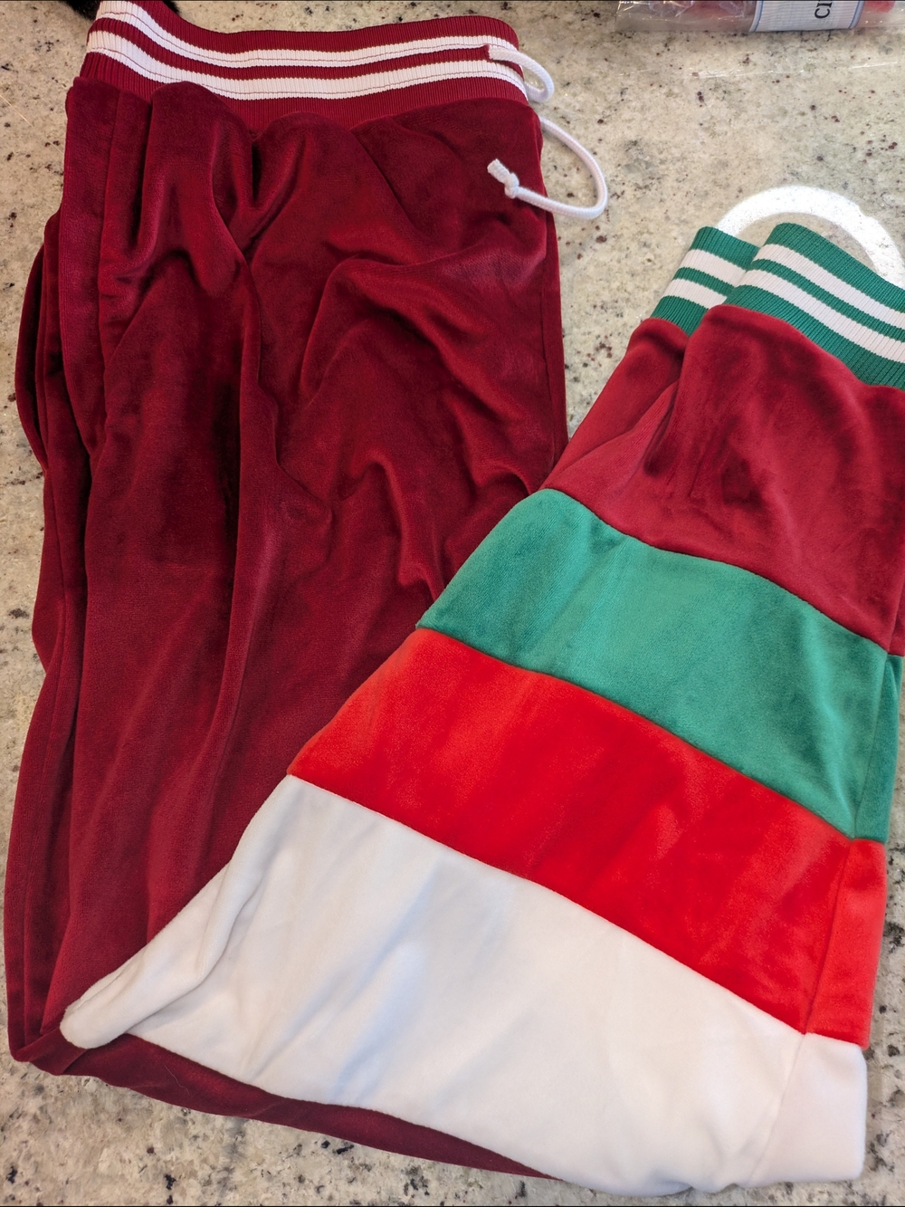 NWT Blizzard Bay XL Holiday Velour Jogger Pants Red Green Christmas Lounge Pants